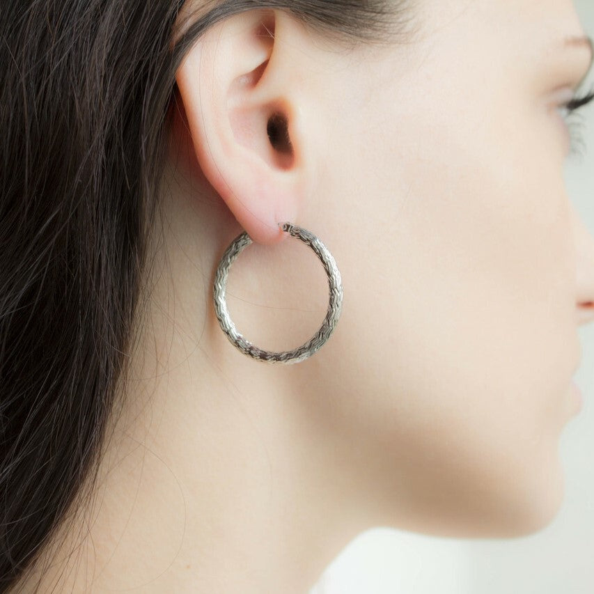 Classic Textured Silver Tone Hoop Earrings with Latch Back Closure - 1 Inch Diameter