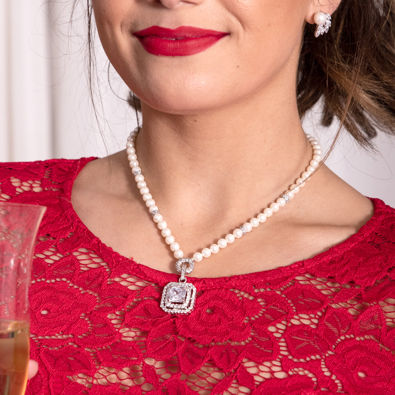 prom jewelry-wedding necklace-wedding jewelry-jewelry for the prom-crystal necklace-pearl necklace-bib necklace