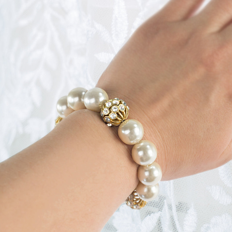 bridal jewelry-diamond jewelry-jewelry for the bride-necklace and earring sets-party jewelry-bling jewelry-pearl jewelry-pearls