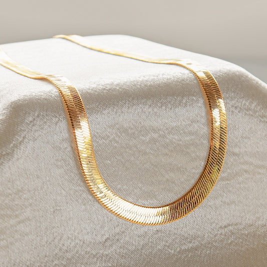 18 Inch Gold Tone Herringbone Chain Necklace Classic Flat Snake Chain
