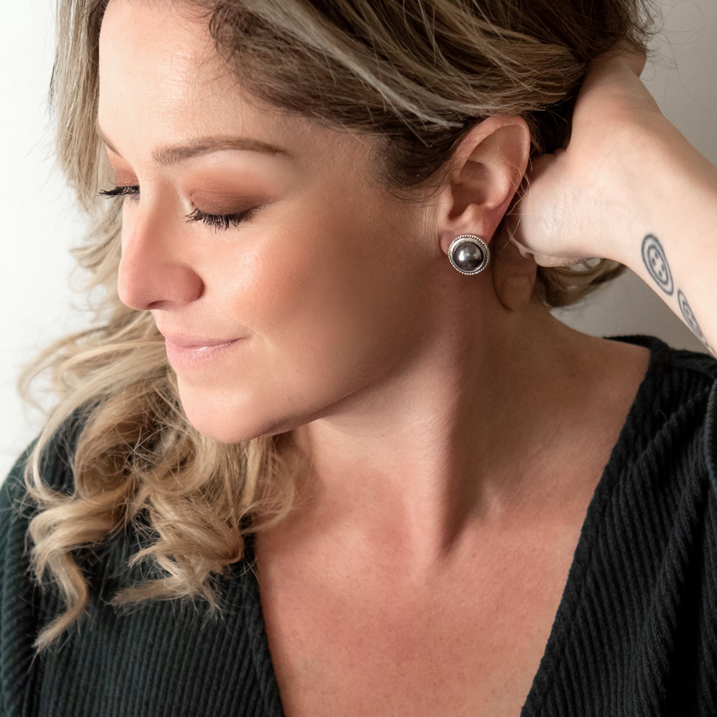 gray-pearl-post-earrings