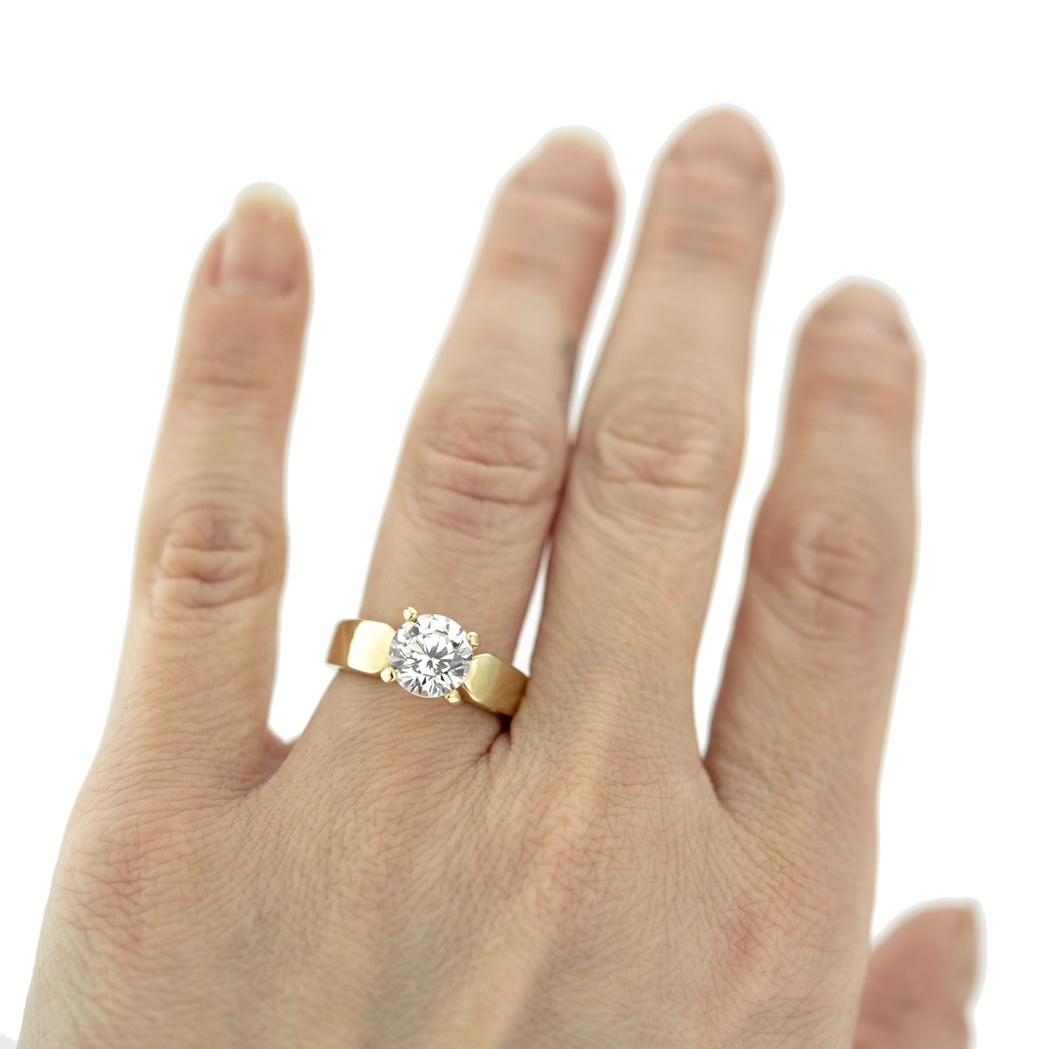 solitaire-engagement-ring-2ct-cubic-zirconia-gold-band