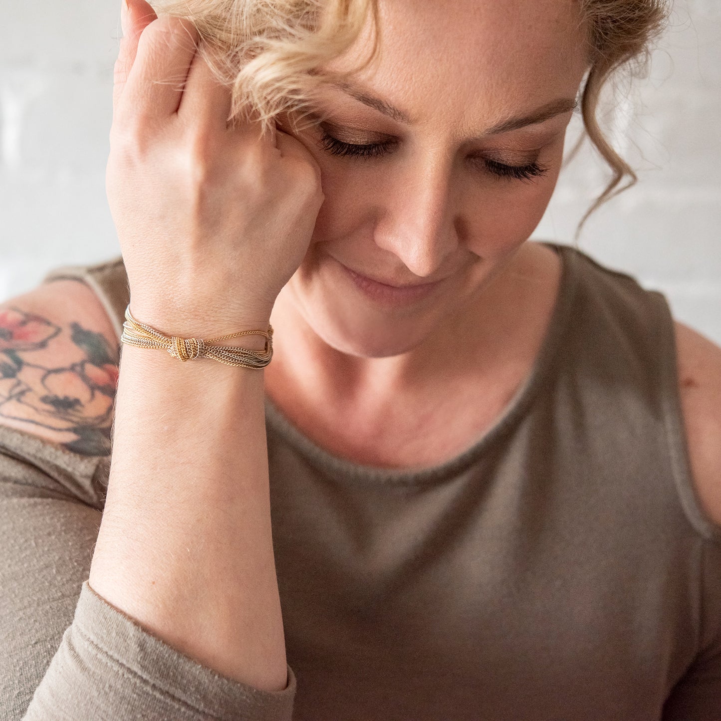 gold-silver-chain-bracelet