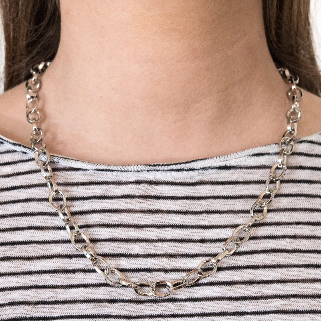 silver-link-chain
