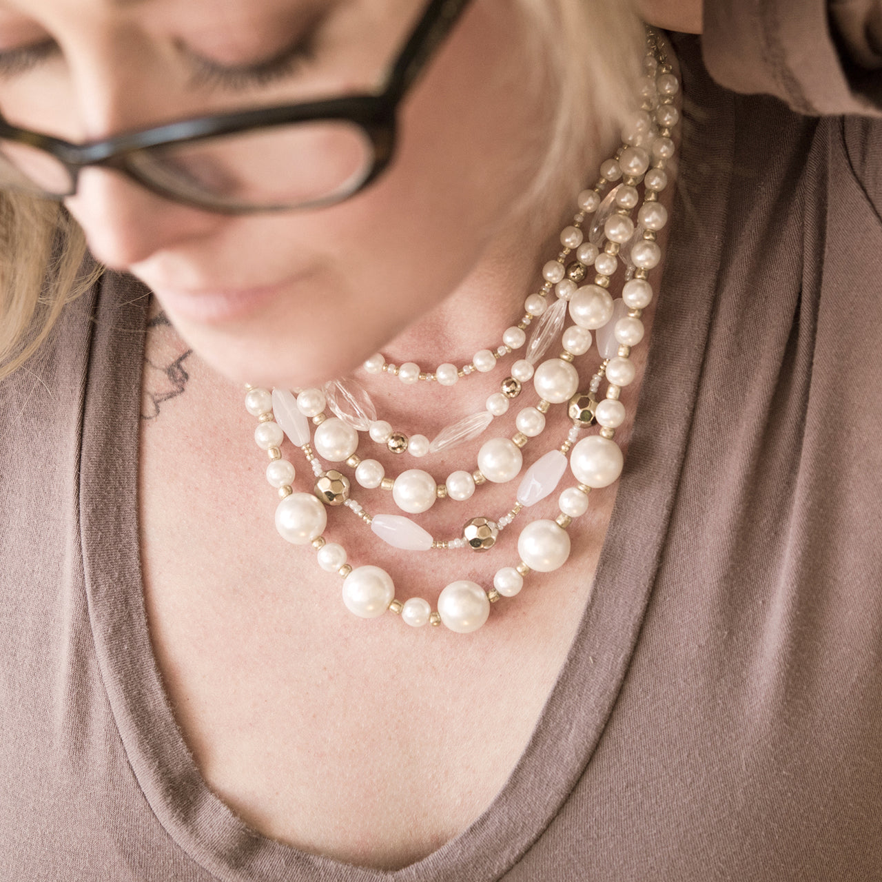 Elegant 5-Strand Pearl Bead Statement Necklace with Crystal Accents and Gold Tone Details