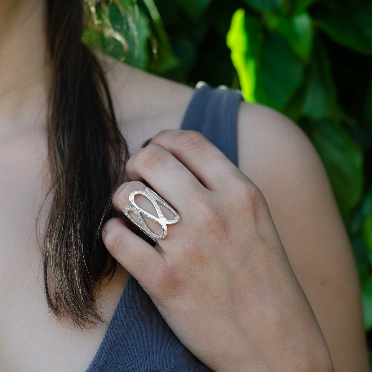 Wide Band Geometric Cutout Ring