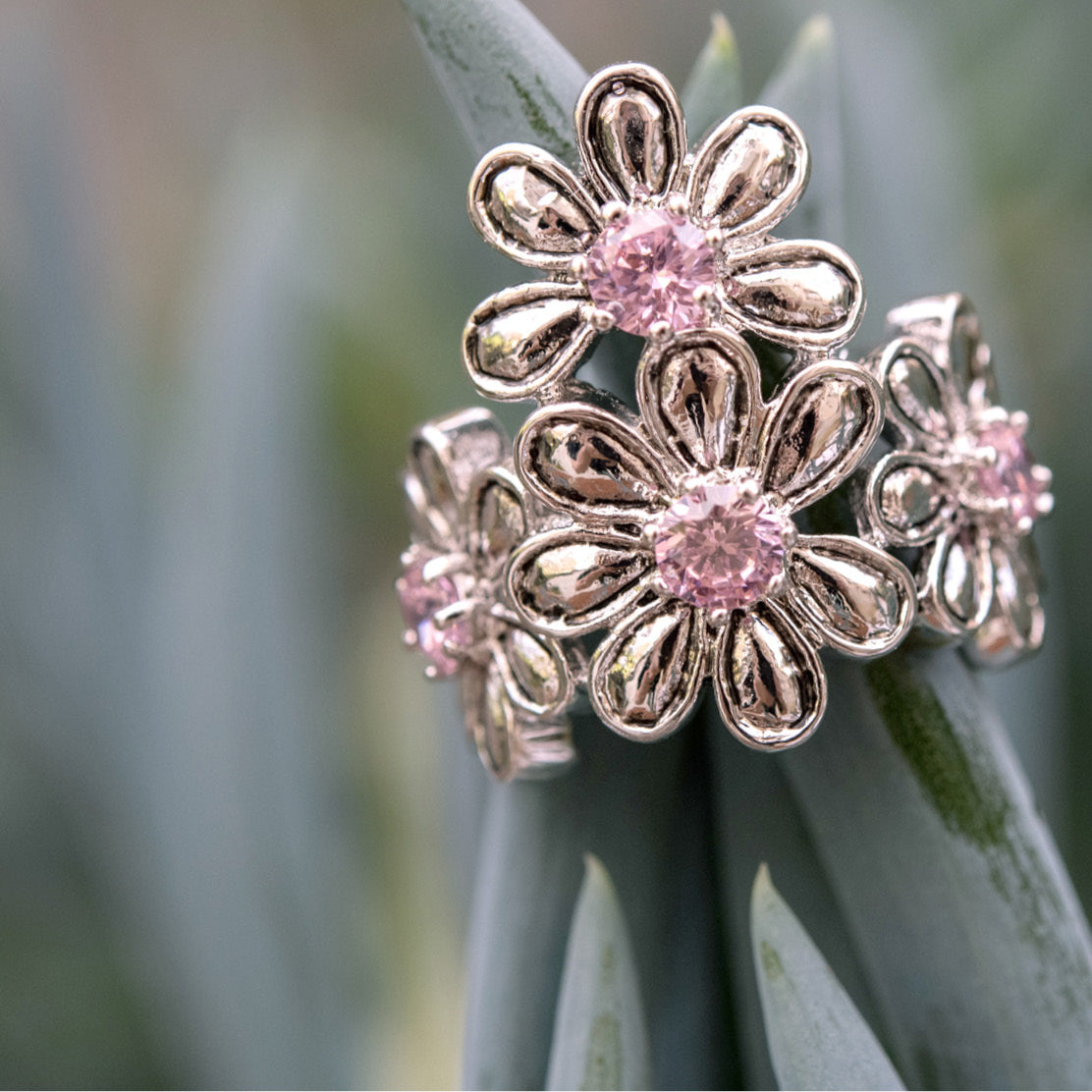 flower-ring-pink-crystals
