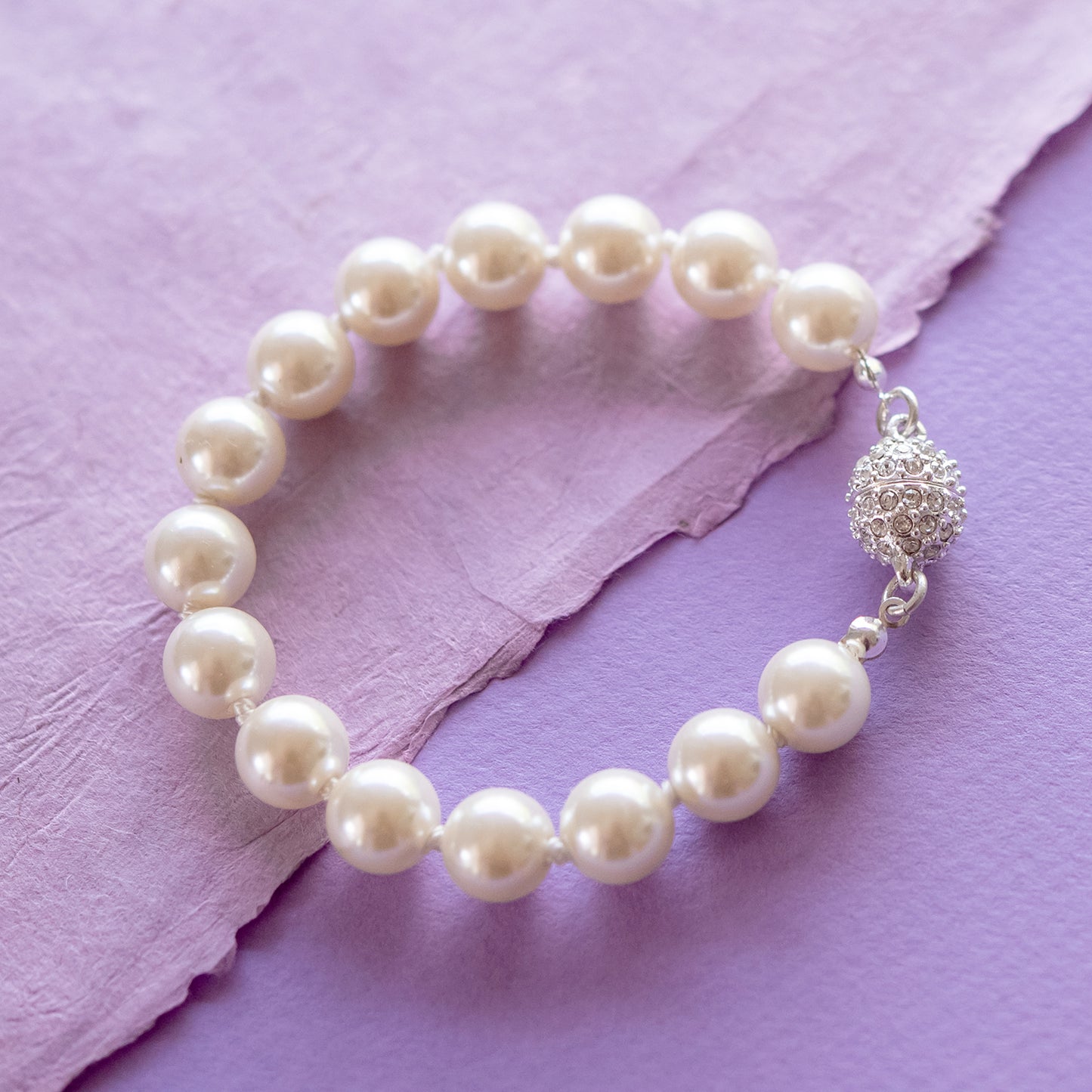 pearl-bracelet-crystal-clasp