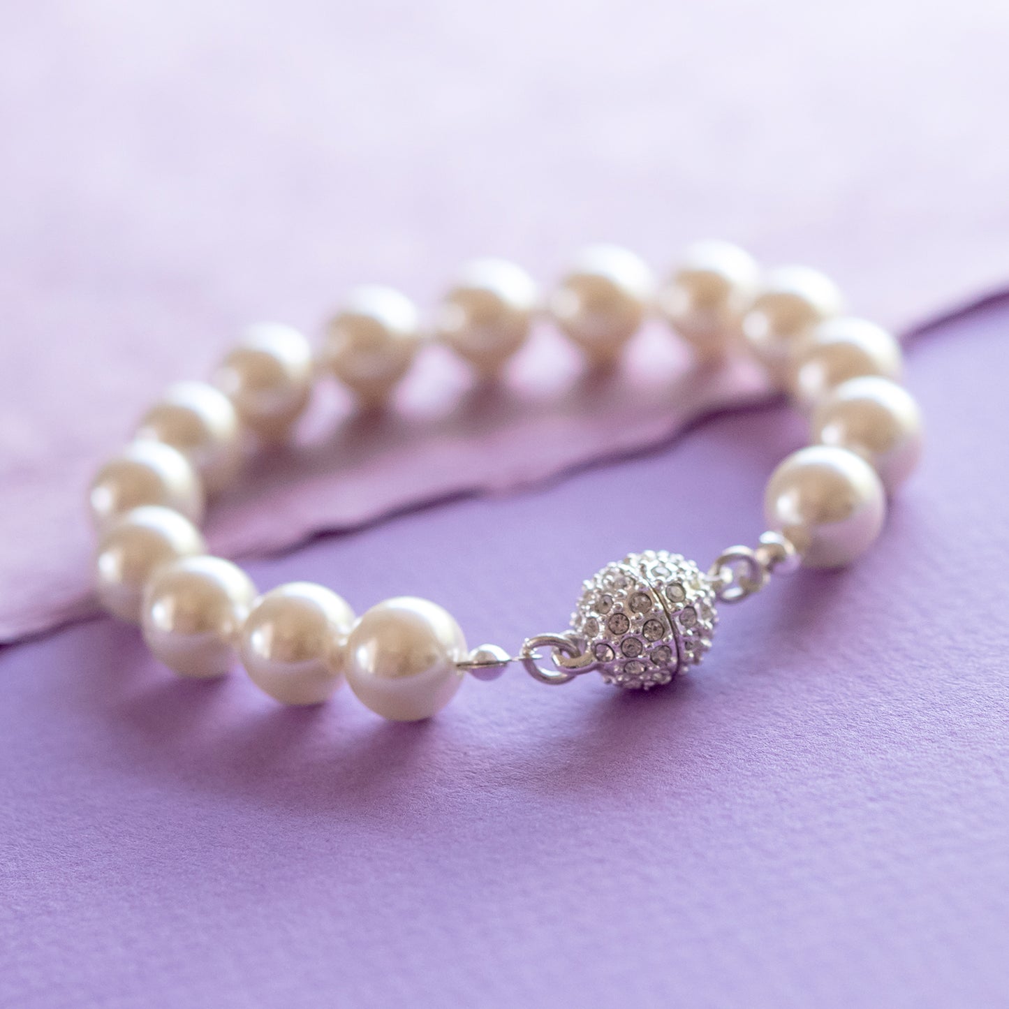 pearl-bracelet-crystal-clasp