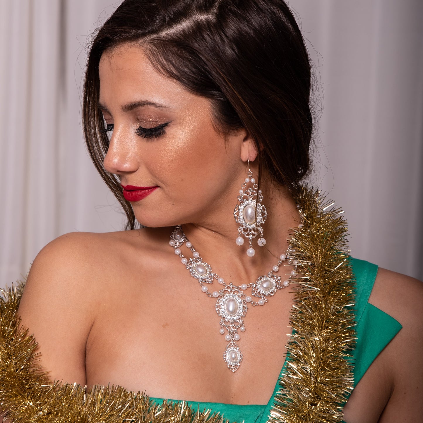 Vintage Style Pearl and Crystal Chandelier Drop Earrings - Wedding Bridal Statement Earrings