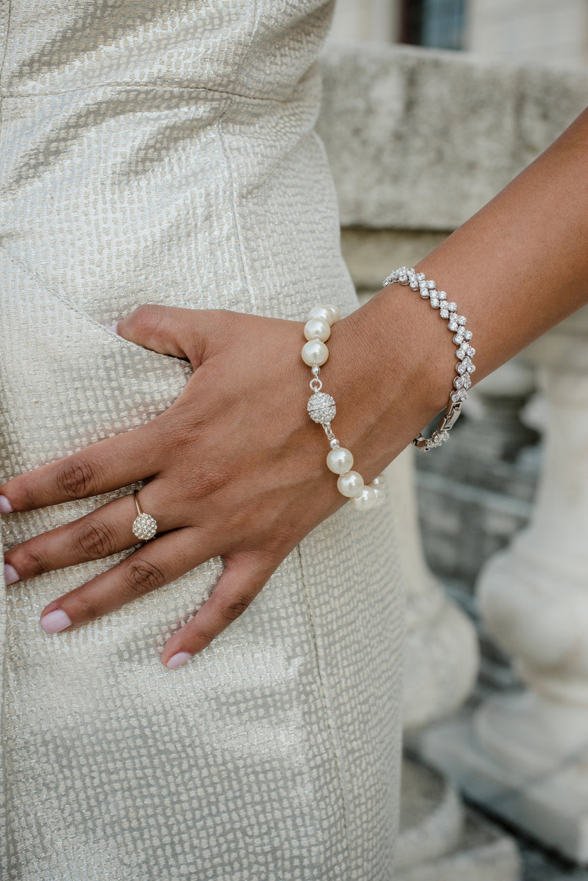 pearl-bracelet-crystal-clasp