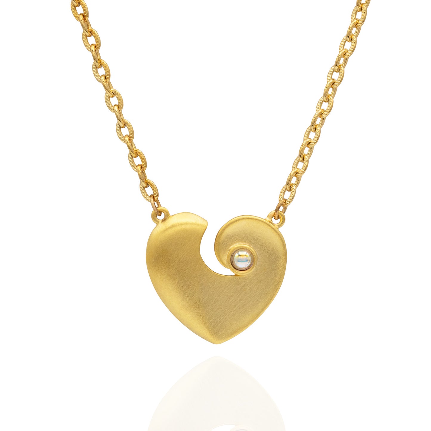Gold Plated Women's Heart Necklace 26 Inch Gold Tone Link Strand Chain Necklace