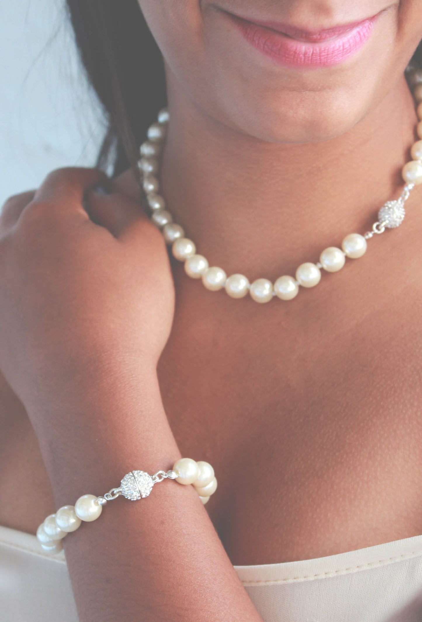 pearl-strand-necklace-crystal-clasp