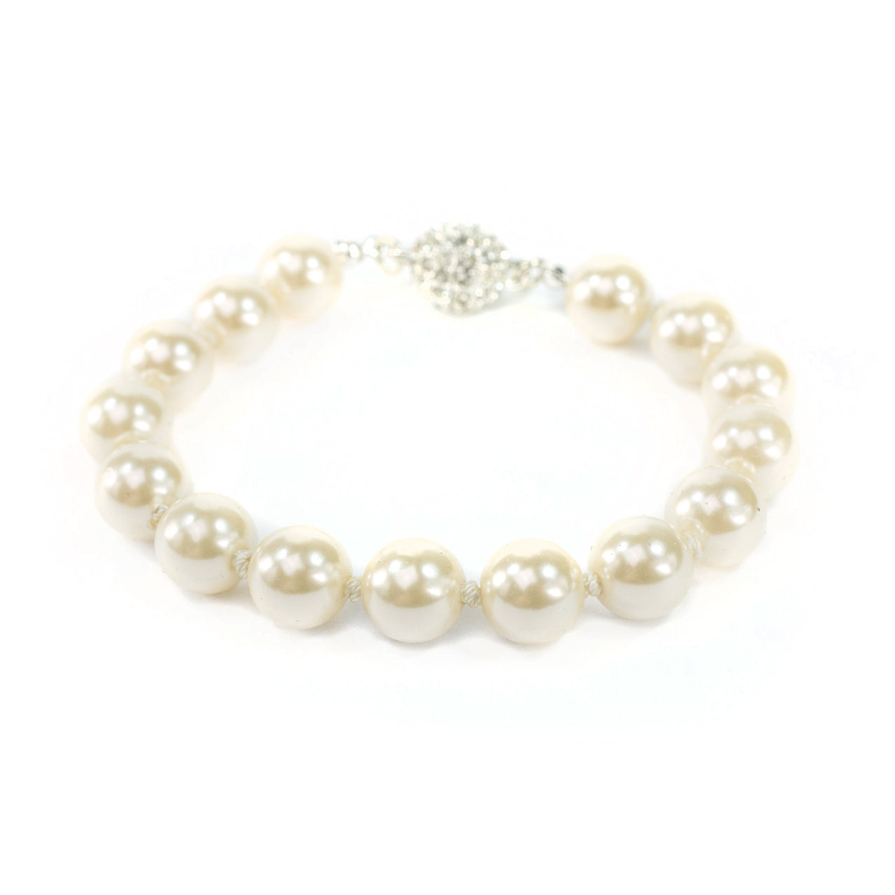 pearl-bracelet-crystal-clasp