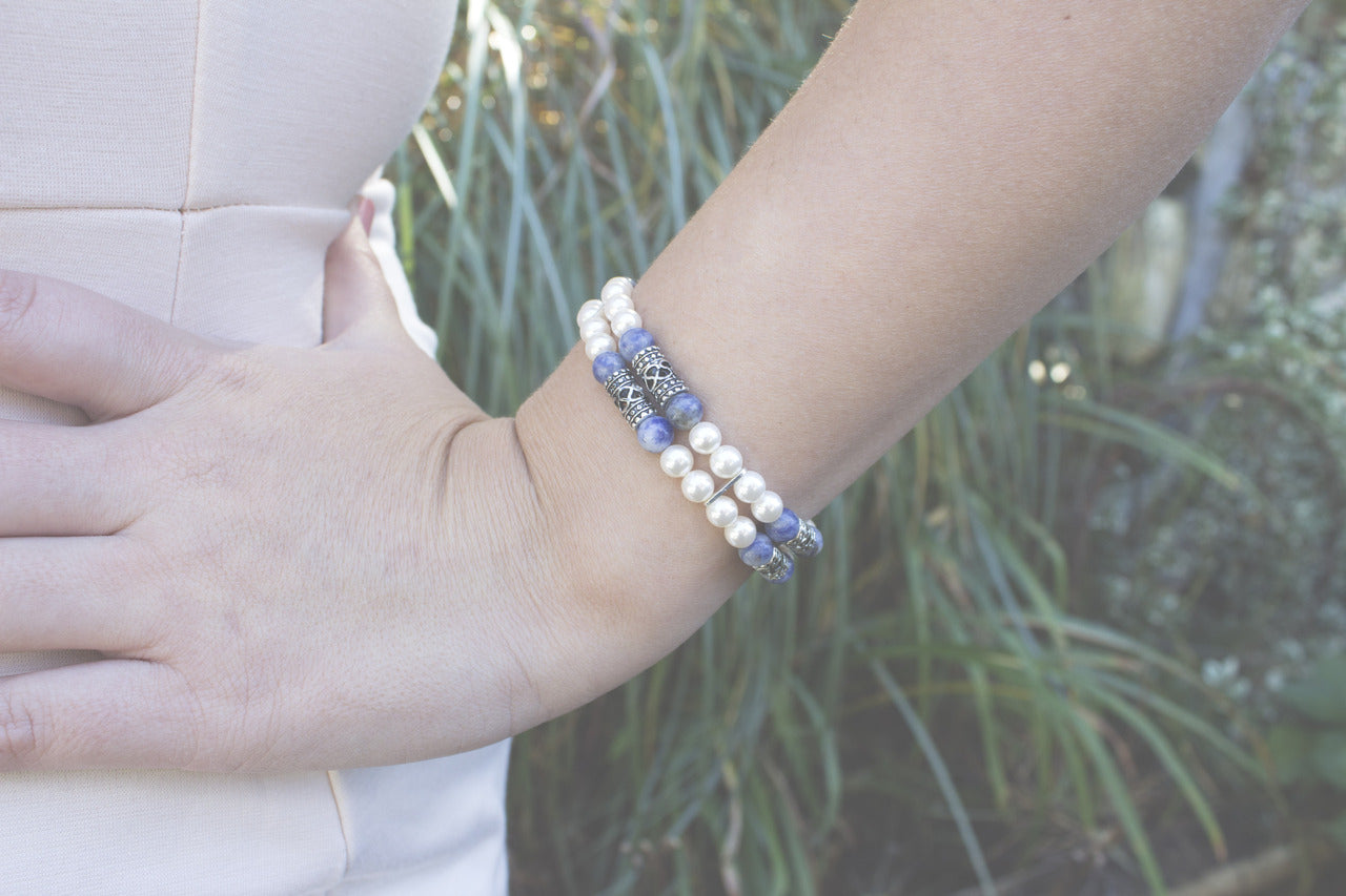 Elegant Blue Lapis and Glass Pearl Stretch Bracelet with Silver Tone Accents