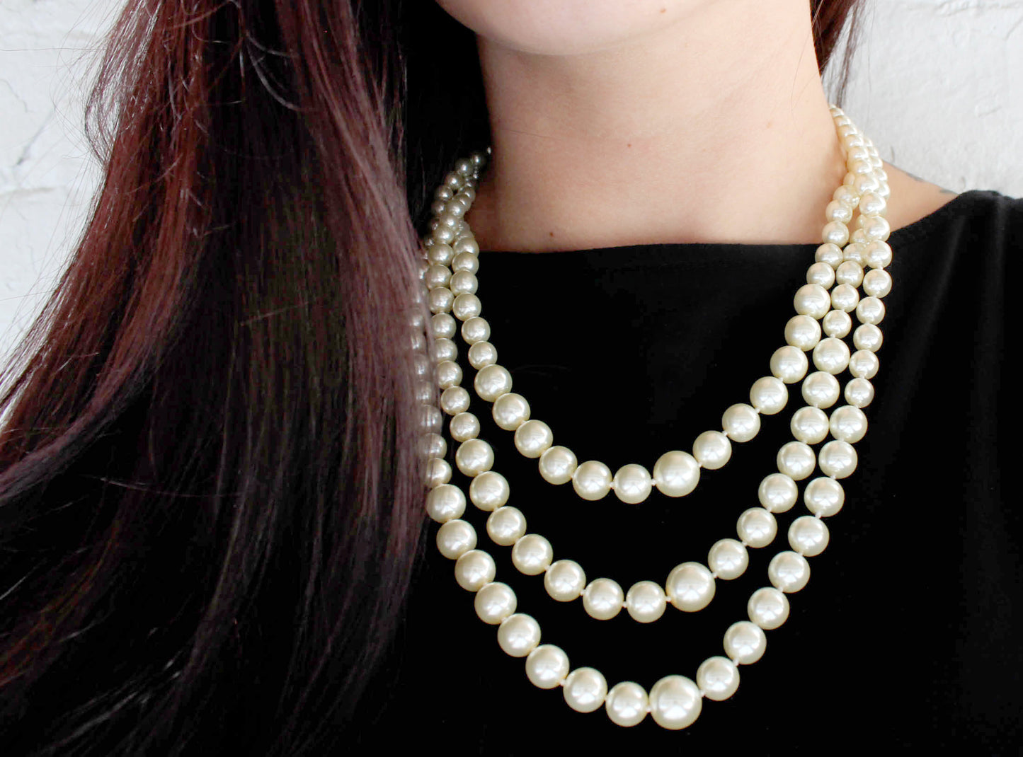 Versatile 3-in-1 Glass Pearl Necklace with Interchangeable Strands 17-21 Inches