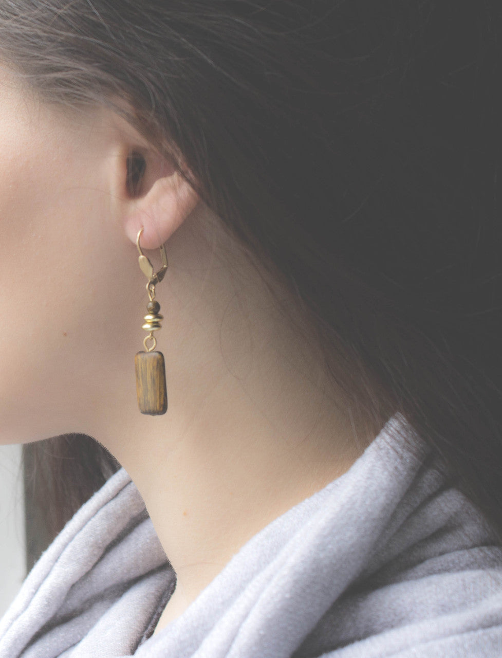 dangle-fashion-jewelry-earrings-wood