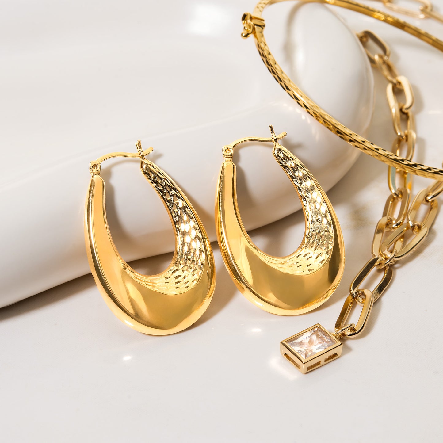 Elegant 14k Yellow Gold Plated Dangle Hoop Earrings Modern Women's Design