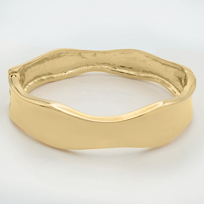 Modern Wavy Gold Tone Hinged Bangle Bracelet with Flowing Design