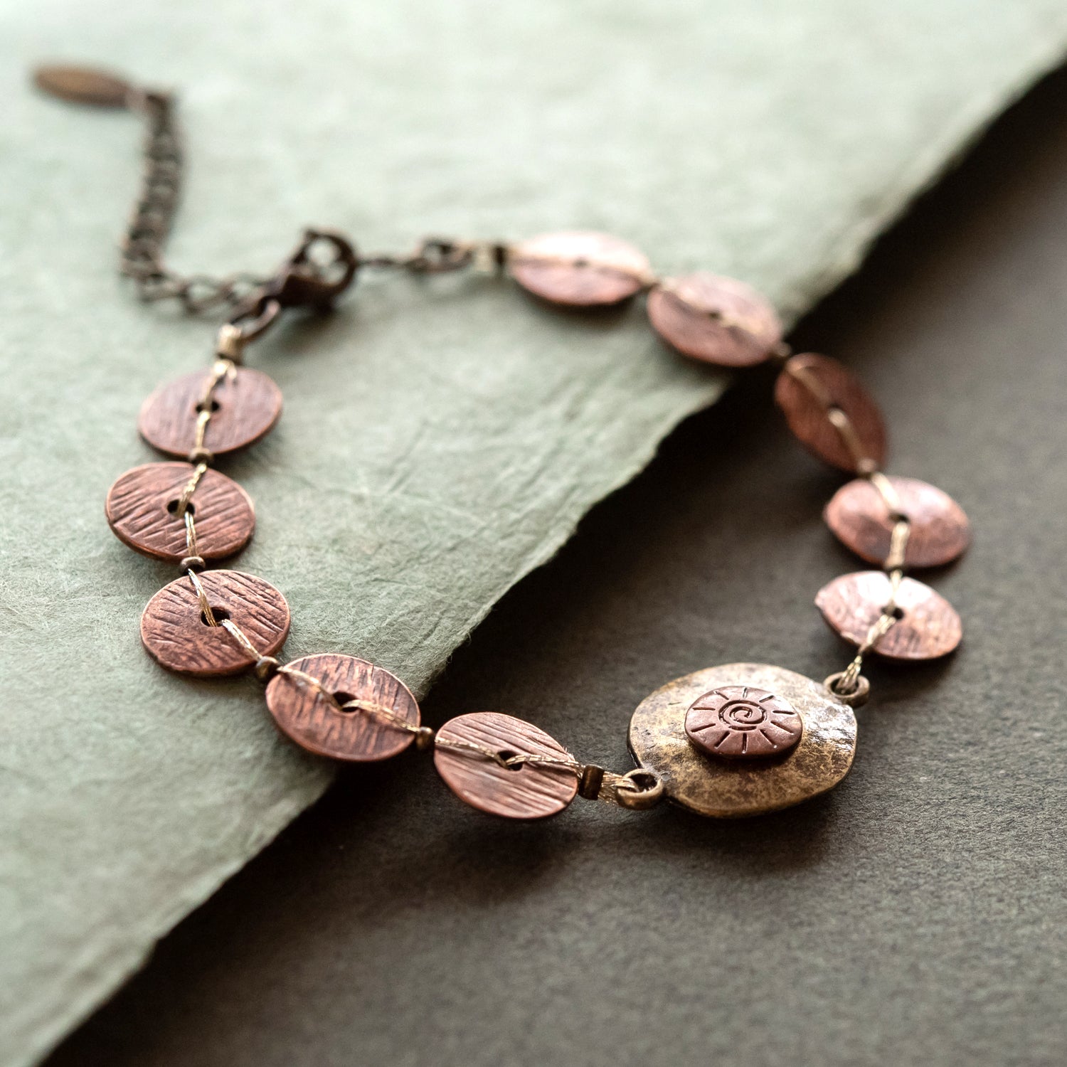 metal-disk-bracelet-bronze-gold