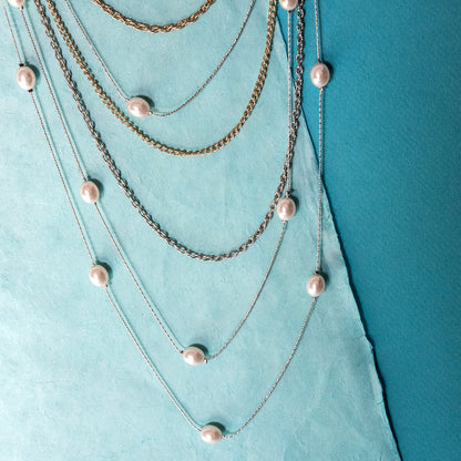 long-chain-pearl-necklace