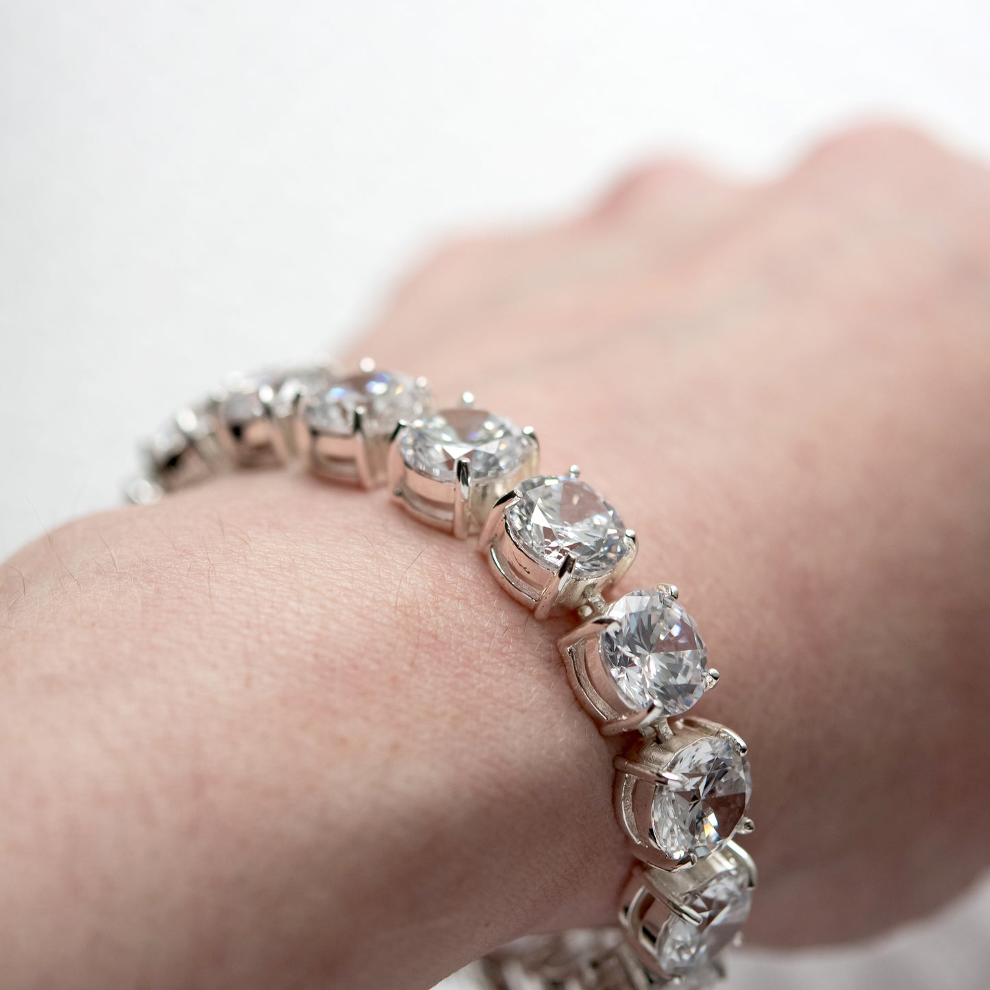 Elegant Round Cut Cubic Zirconia Tennis Bracelet 7 Inch Silver Tone Special Occasion Jewelry