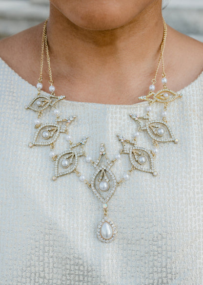 pearl-necklace-bridal-prom-jewelry-bib-necklace